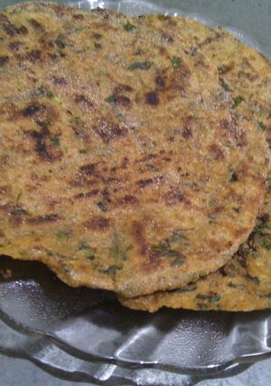 રાજગરા થેપલાં (Rajgara Thepla Recipe in Gujarati) રેસીપી મુખ્ય ફોટો