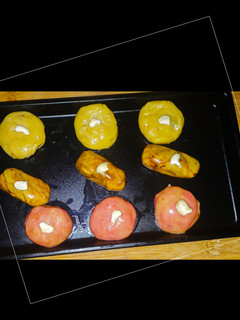 தீரி கலர் பேடா tri colour peda recipe in tamil செய்முறை முக்கிய புகைப்படம்