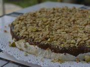 Una foto de torta de cardamomo