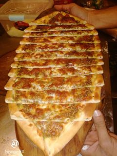 صورة لوصفة منقوشه زعتر مع الجبن