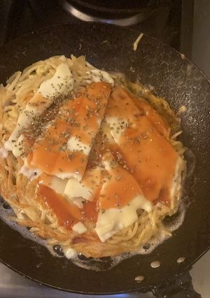 Una foto de Tortilla de fideos a la napolitana