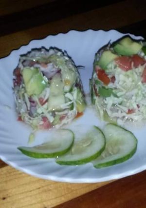 A picture of Fresh salad.