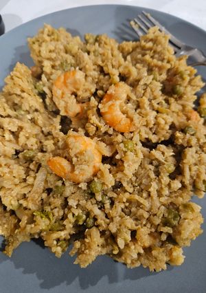 Une photo de Riz sauté aux crevettes à ma façon