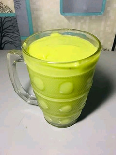 A picture of Alvocado yoghurt.