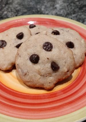 Una foto de Galletas de nueces y chips de chocolate