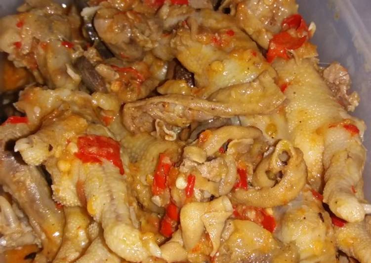 Ampela ati ceker usus pedas