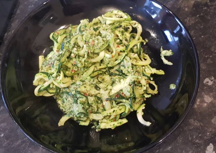 Steps to Prepare Ultimate Courgette spaghetti with pesto without cheese