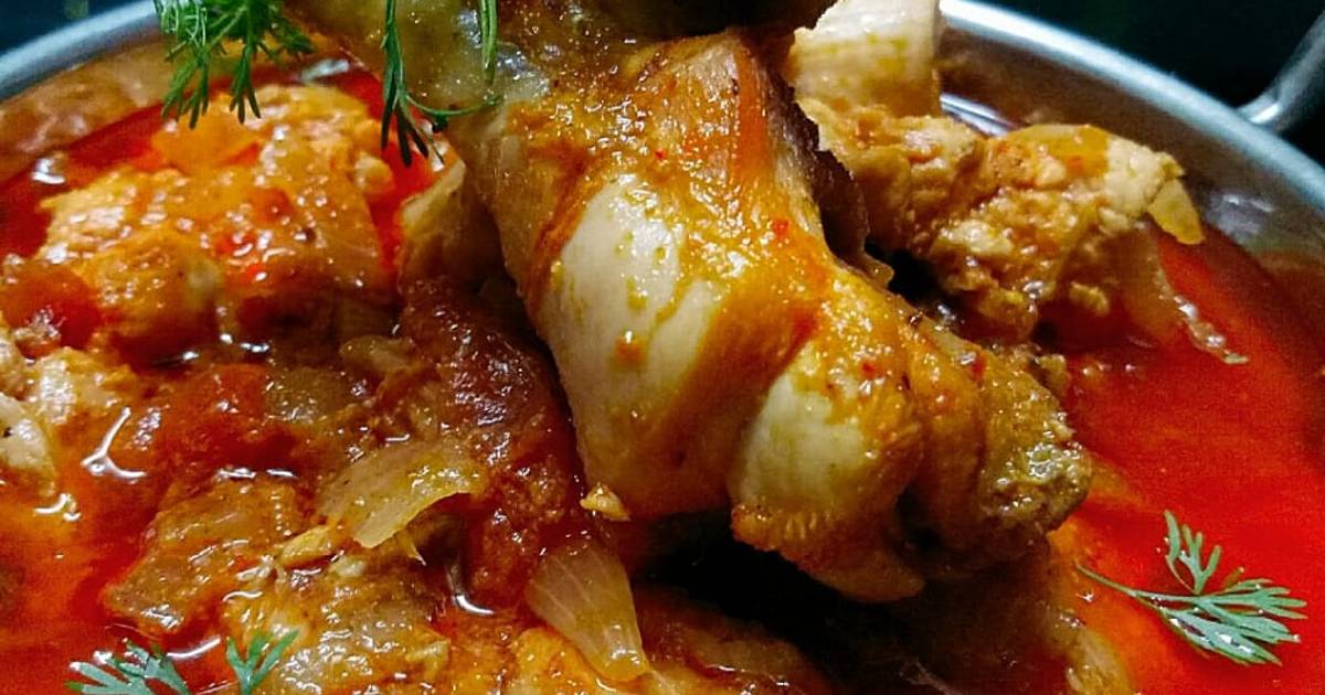 Onion Tomato chicken curry gravy Recipe by Rupali Kolvekar Cookpad