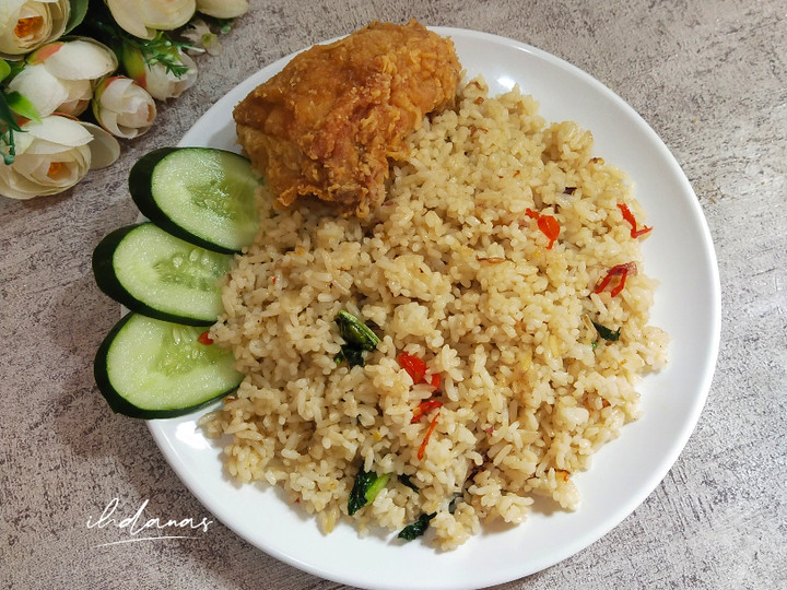 Bagaimana Menyiapkan Nasi Goreng Bumbu Iris Saus Tiram yang Menggugah Selera