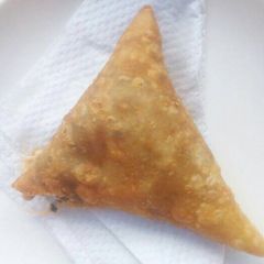 A picture of Beef samosa.