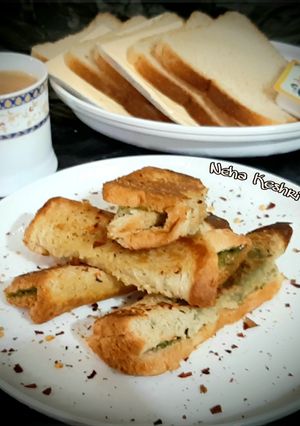 चीज़ ब्रेड सिगार (Cheese Bread Cigaar recipe in Hindi) रेसिपी मुख्य फोटो