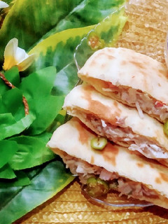 A picture of Shawarma pockets.