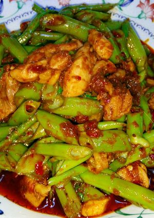 รูปของ ผักบุ้งไทยเครื่องแกงไก่