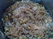 Una foto de arroz con atun y curcuma
