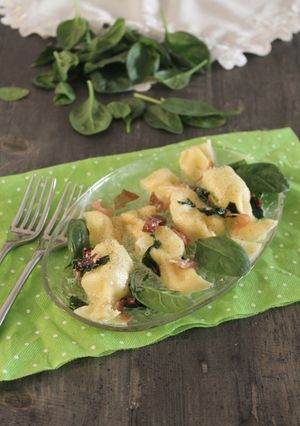Foto di Caramelle di pasta,con spinaci e spek