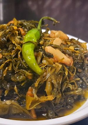 मेथीची भाजी (methichi bhaji recipe in marathi) रेसिपी चे मुख्य फोटो 