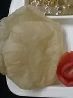 चावल के आटे की  पूरी रेसिपी मुख्य फोटो