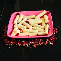 A picture of Rich In Healthy Fats Cashew Rolls.