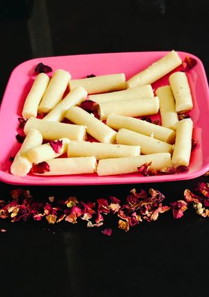 A picture of Rich In Healthy Fats Cashew Rolls.