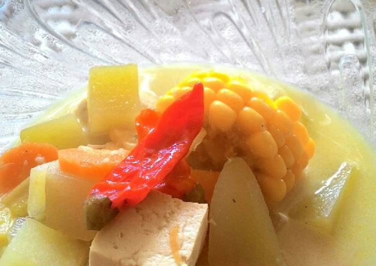 Cara Gampang Menyiapkan Sayur lodeh labu, wortel, jagung, Bisa Manjain Lidah