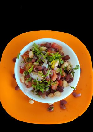 राजमा साईड (rajma side recipe in marathi) रेसिपी चे मुख्य फोटो