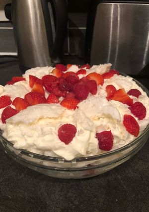 A picture of Cheat’s no fuss Eton Mess.