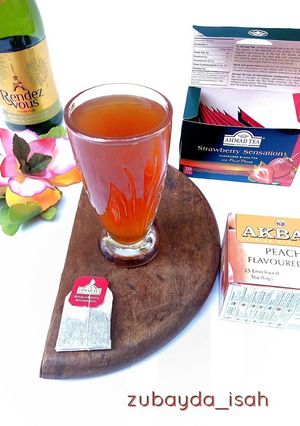 A picture of Sparkling ice tea.