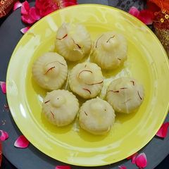 A picture of Sooji modak.
