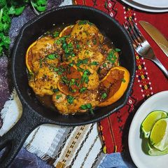 A picture of Spicy Za'atar Honey Citrus Chicken Thighs.