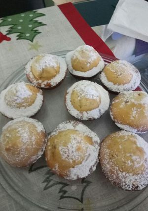 Φωτογραφία της συνταγής Χιονισμένα κεκάκια με κρεμ καραμελέ!