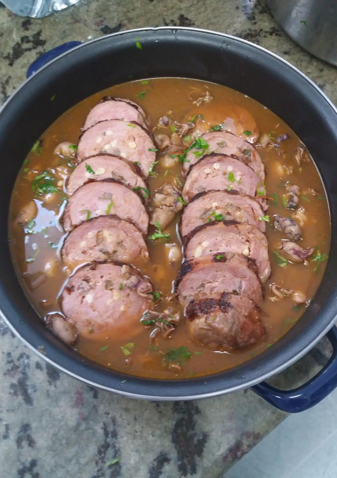 Una foto de Redondo guisado con chipirones (Receta Navideña)