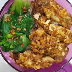 A picture of Crispy Chicken Bento.