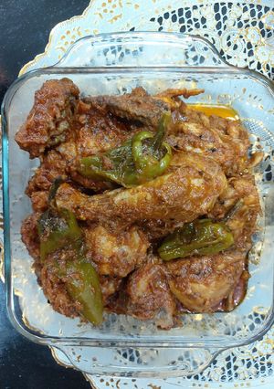 A picture of Chicken achari.