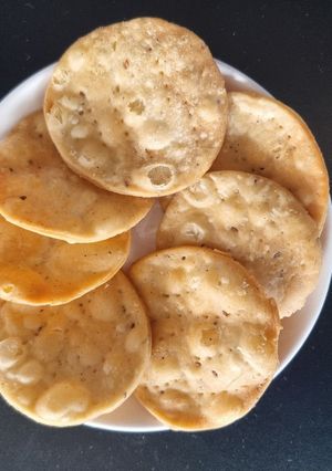 A picture of Farsi puri.