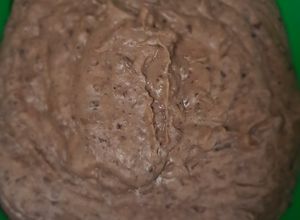 Una foto de Frijoles o porotos negros refritos