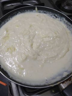 વ્હાઇટ સોસ (White Sauce Recipe In Gujarati) રેસીપી મુખ્ય ફોટો