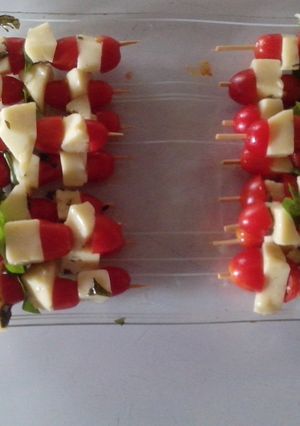Una foto de Brochette capresse