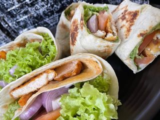 Simple chicken tortilla wraps