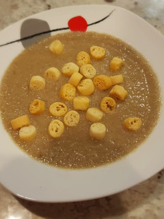 Una foto de Crema de hongos