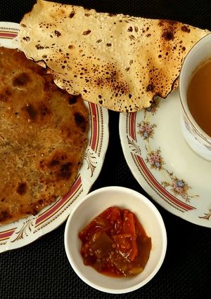 A picture of Sindhi Kali Mirchi Koki.