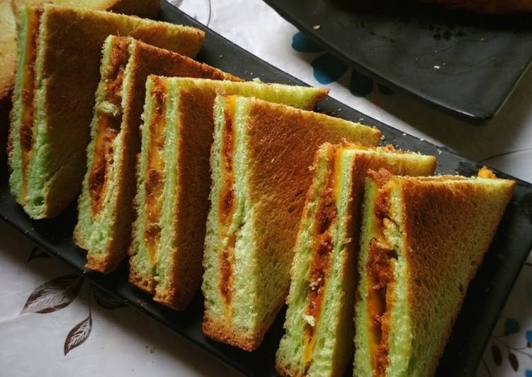 Bagaimana Menyiapkan Sandwich Tuna Keju Anti Gagal