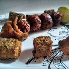 A picture of Khatta meetha karela(bitter gourd).