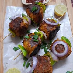 A picture of Tandoori momos.