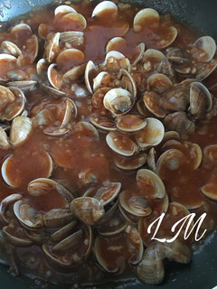 Una foto de Almejas a la marinera