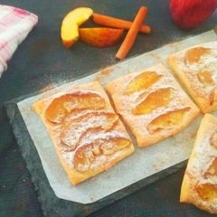 A picture of Apple Puff Pastry.