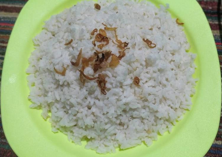 Cara Gampang Menyiapkan Nasi Uduk. yang Enak