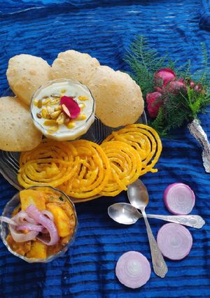 A picture of Belwa kachori.