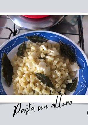 Foto di Pasta cu dauru (Pasta con alloro)