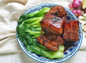 Hình của món THỊT KHO ĐÔNG PHA- ĐẶC SẢN CỦA NGƯỜI HÀNG CHÂU - TRUNG QUỐC.