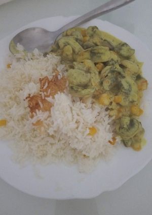 Una foto de Arroz con champiñones en salsa curry, fin de mes